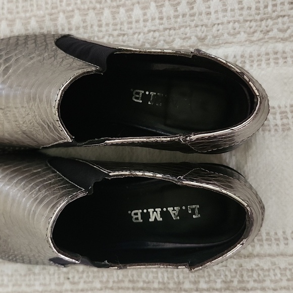 LAMB silver black reptile print leather pointed toe ankle booties Womens 6.5 - Picture 9 of 12